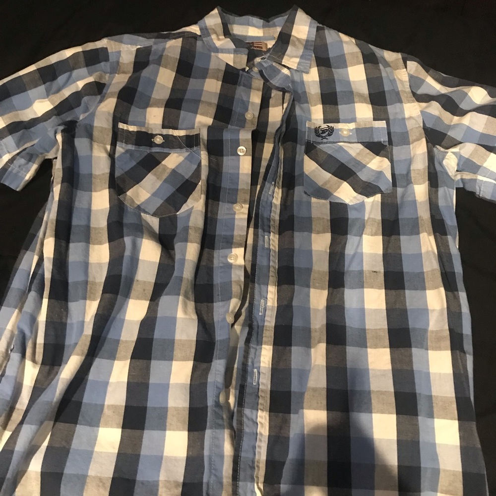 Casual good condition short sleeve size medium.